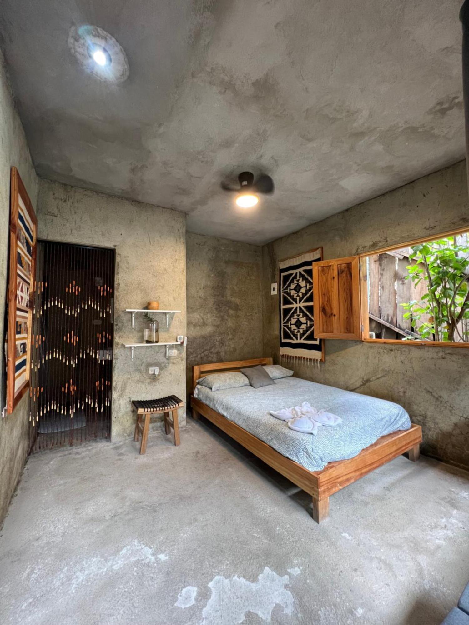 Eb5 Escape-Contemporary Stay, San Marcos La Laguna #4 Εξωτερικό φωτογραφία